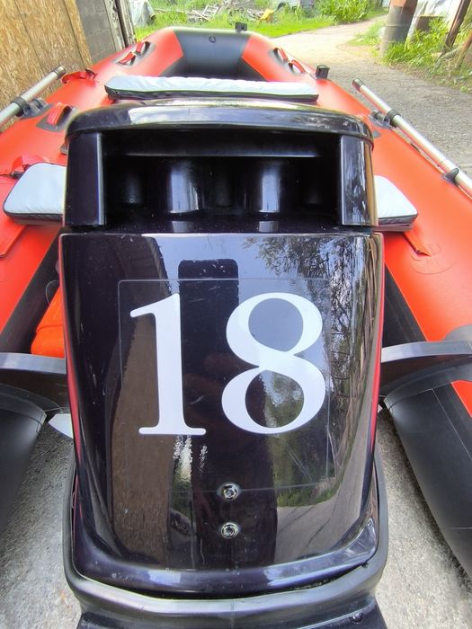 Лодка 390  с мотором 18 ЛС.