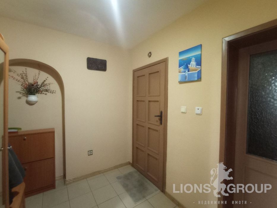 Продава се Двустаен апартамент в Варна, Лятно кино Тракия - 70 кв.м за 1993 €/кв.м - Снимка #12