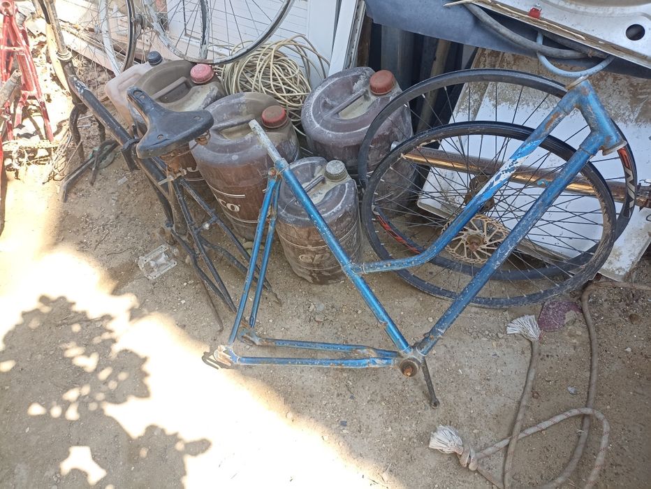 Срочно продам  запчасти на велосипед