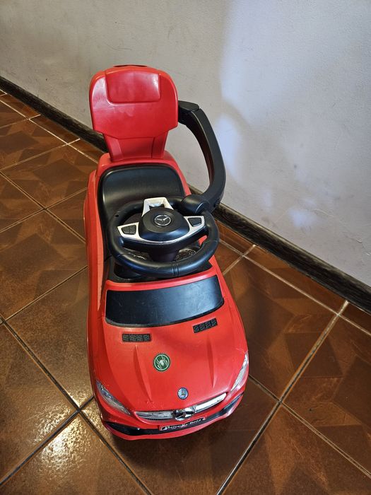 Количка за дете мерцедес GLE