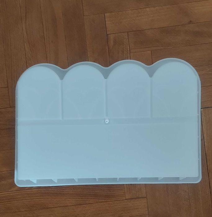 Форма за изливане на циментови плочки