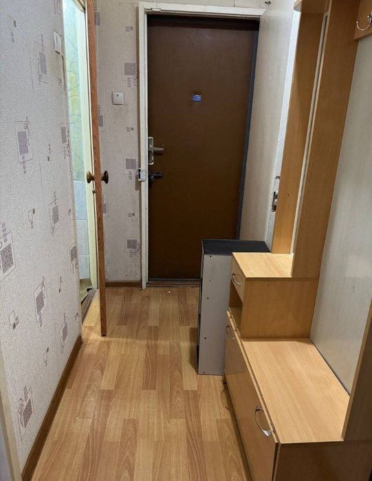 Аренда 2 ком 2этаж 4дом Чилонзор 12.Ор: Фархадский