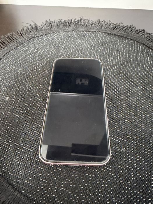 Iphone 15 impecabil