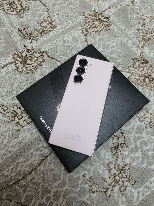 Samsung Galaxy Z Fold 6