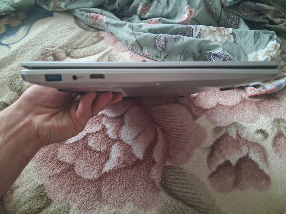 Продам Ноутбук YAMI Notebook N10 +