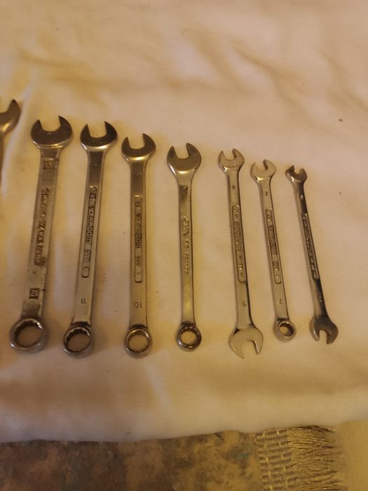 Chei fixe și reglabile profesionale 18 bucăți 6-27 , Facom/SAM/Chrome-Vanadium , sunt in stare foarte bună , se vinde exact ce se vede in poze