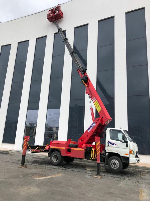 Вренда автовышек АГП24/7