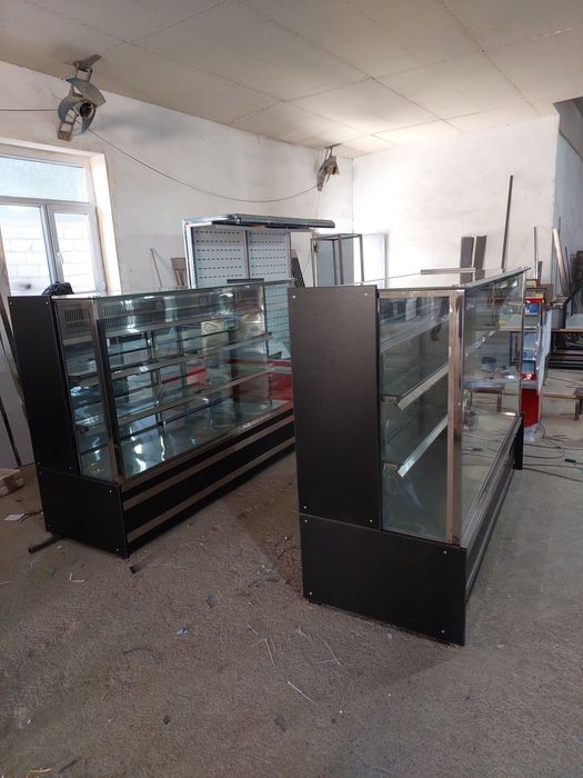 Витрина холодильник