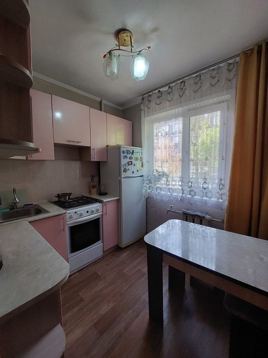 Продам 3 ех.комн кв район маг.Северный