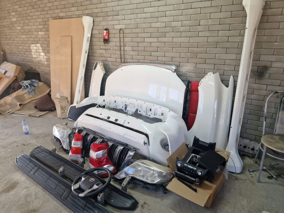 Продам  переднии и заднии часть Прадо