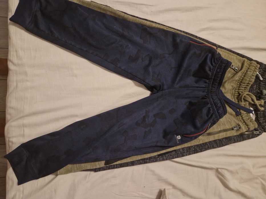 Lot haine baietei 3-7 ani