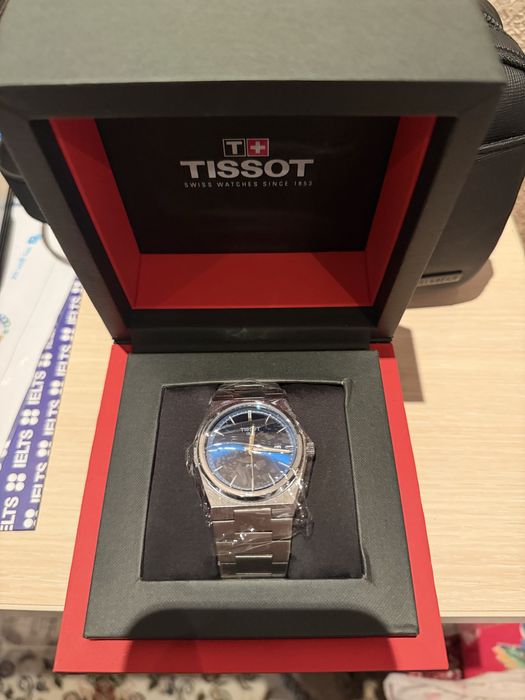 Tissot PRX Кварцевые часы