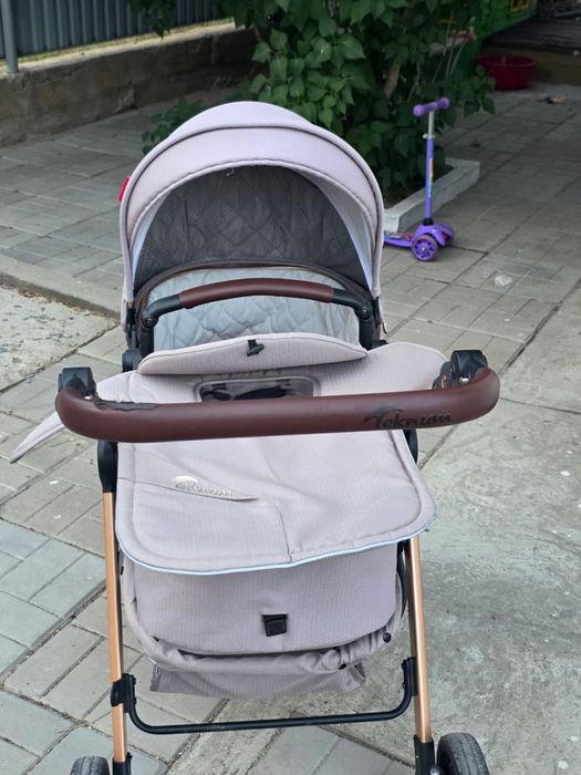 Продам детскую коляску