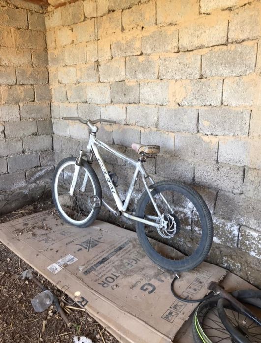 Велосипед  брент Giant