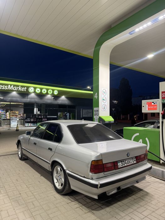 bmw e34  продам
