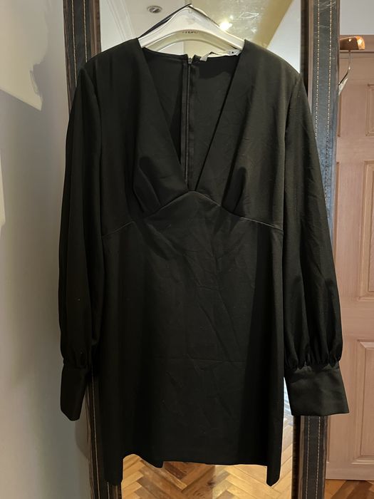 Черна рокля Зара М
