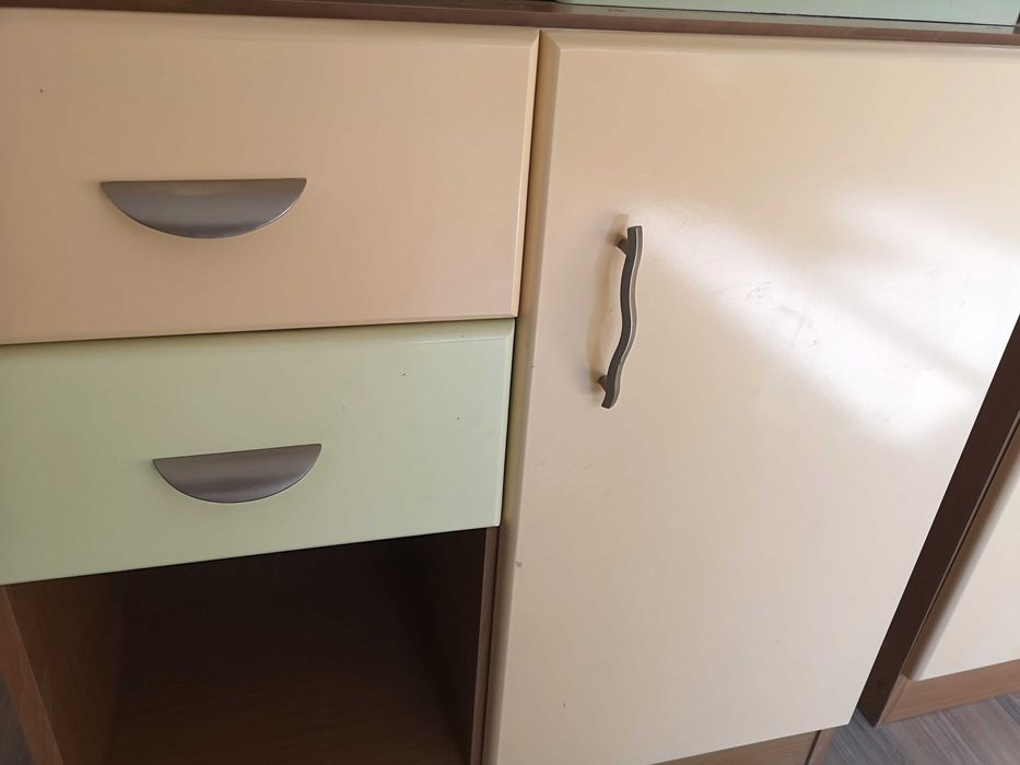 Мебели за детска стая / спалня гардероб шкаф скрин бюро основа легло