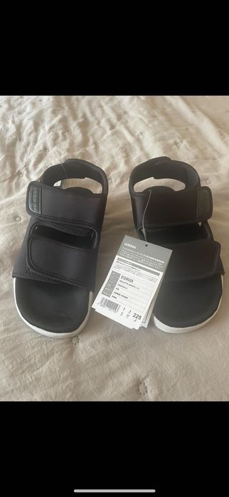 Сандали ADIDAS 37 номер нови