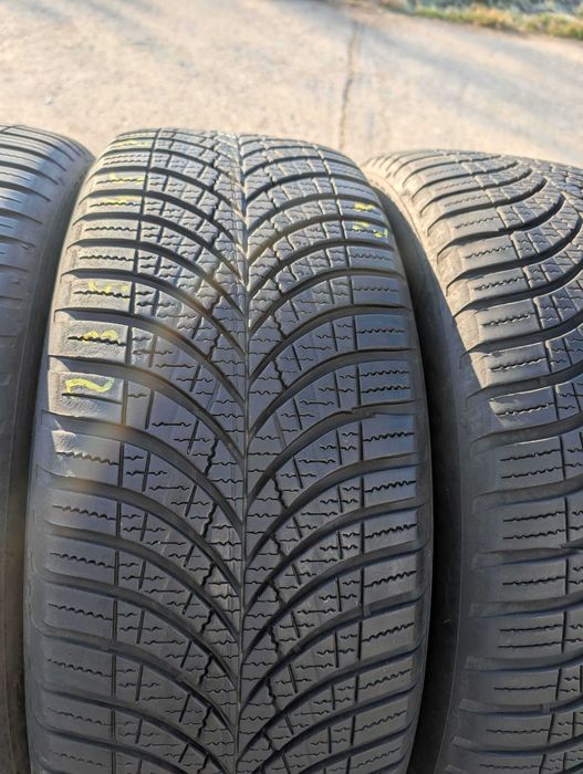 SET 4 Anvelope All Season 235/45 R21 + 255/40 R21 GOODYEAR Vector 4 Seasons Gen 3 SUV - XL