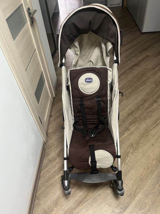 Коляска деьская Chicco Light Way