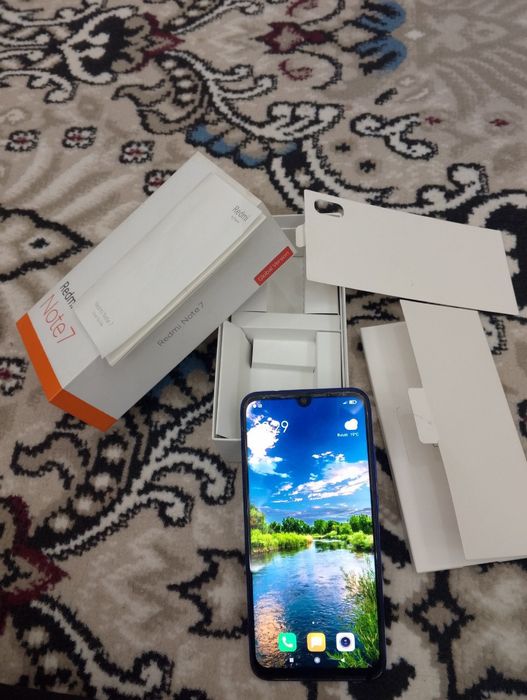 Redmi note 7 tezda sotiladi ishlashlari zo'r xotirasi 32 tali