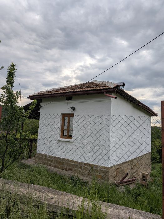 Продавам къща с.Синьо бърдо,Врачанско