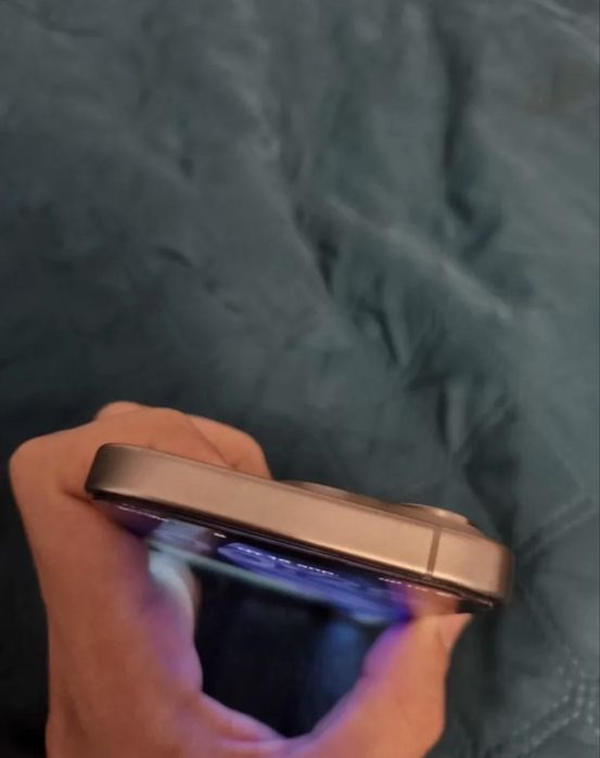 iPhone 15 Pro, 256 ГБ, SIM + eSIM