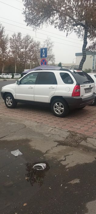 Прадаёться KIA sportage