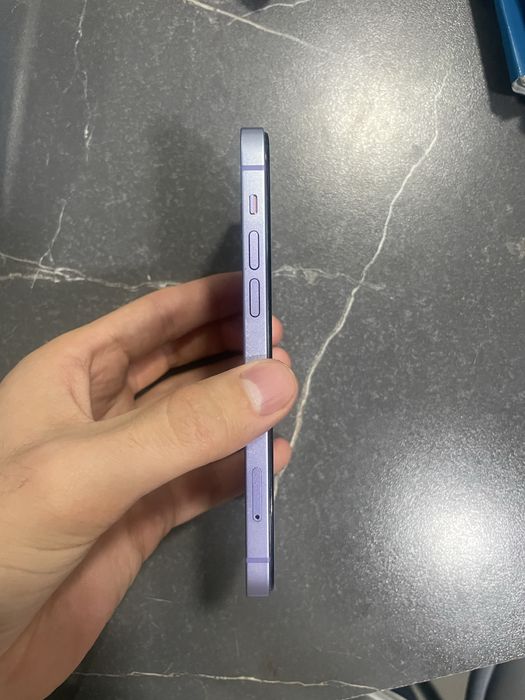 IPhone 12 в хорошем состоянии