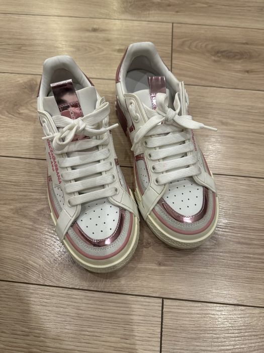 Продаю кроссовки Dolce Gabbana