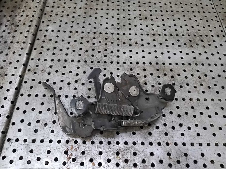 Broasca capota nissan qashqai j10