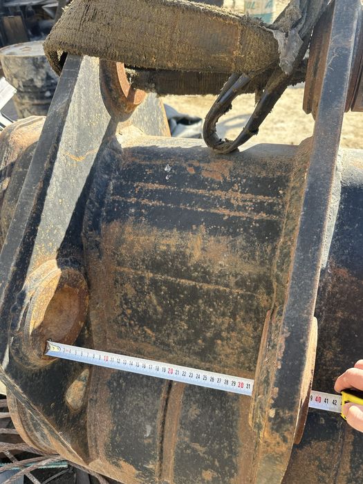 Ковш рыхлитель экскаватора