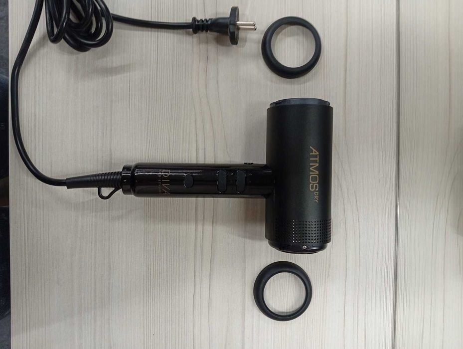 Професионален сешоар (с 3 приставки) 2000W Diva Pro Styling Atmos ATOM