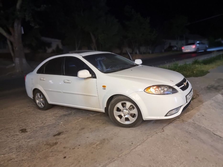 Lasetti jentra chevrolett