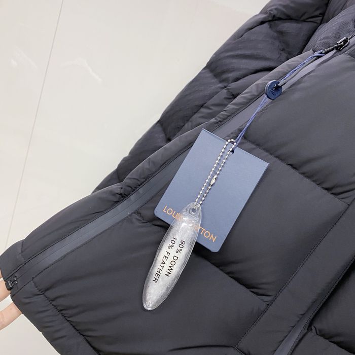 Geaca Louis Vuitton , calitate premium , pe comanda , noua, M