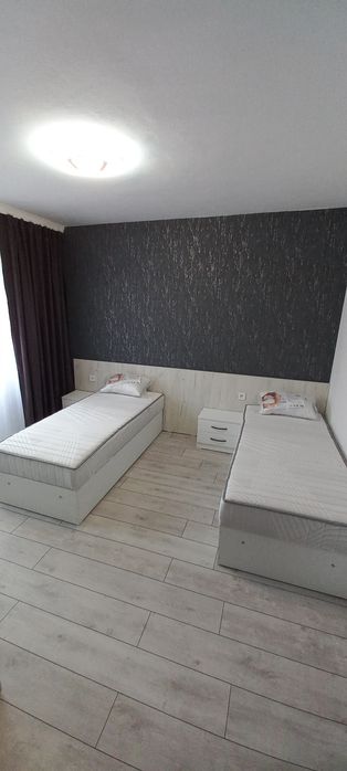 Дава се под наем Тристаен апартамент в Бургас, Изгрев - 65 кв.м за 510 € - Снимка #4