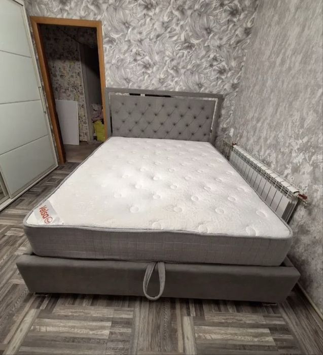 Кровать двуспальная