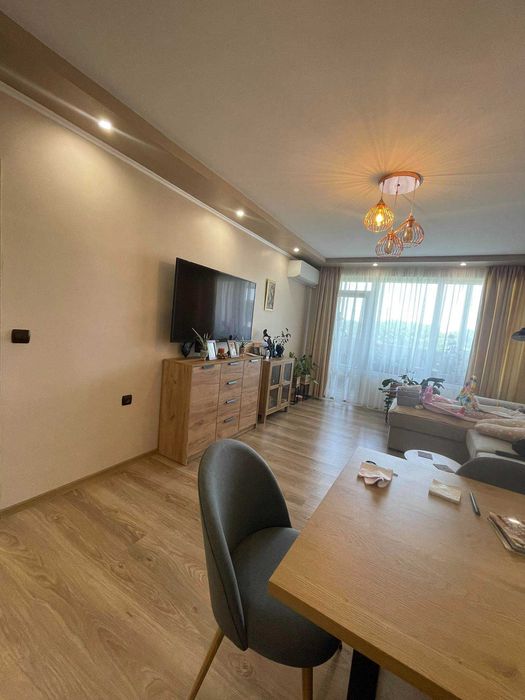 Продава се Тристаен апартамент в Търговище, Запад 3 - 75 кв.м за 1224 €/кв.м - Снимка #6