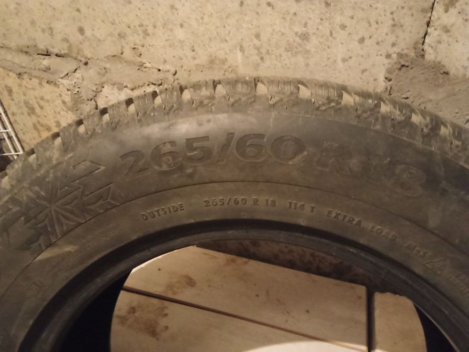 Продам шины на 18