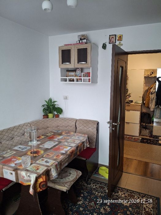 Apartament 2 camere Darmanesti( deasupra la Posta ,scara din mijloc)