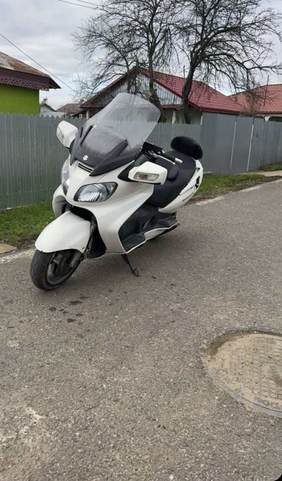 Vând suzuki 2010 650cc