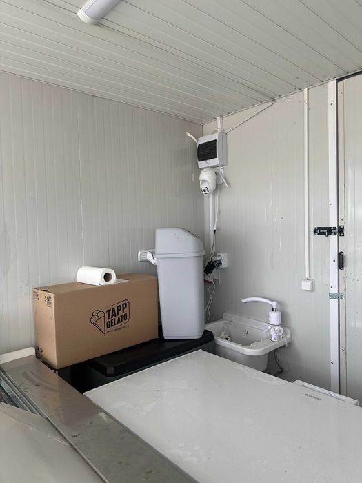 Vand container modular pentru activitate comerciala