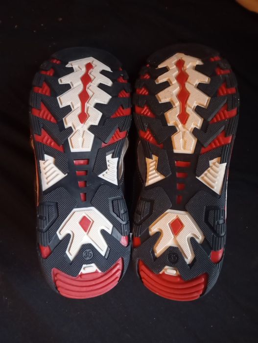 Сандали и чехли CAT