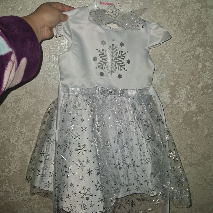 Продам платье для девочки нарядное