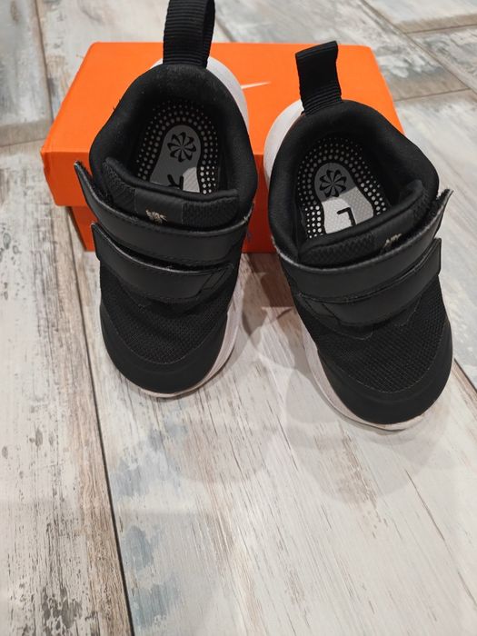 Детски маратонки NIKE