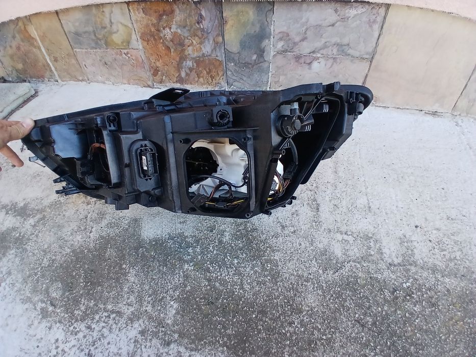 Десен фар audi a6