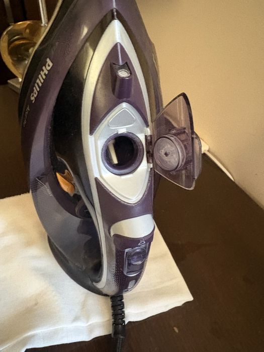Ютия с пара Phillips 3000 W