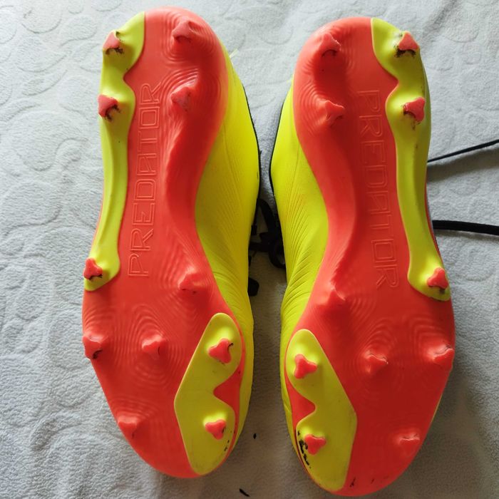 Бутонки Adidas Predator