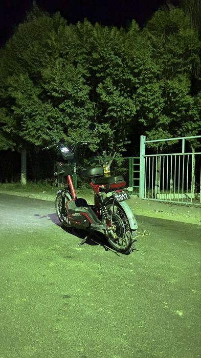 Электроскутер 90