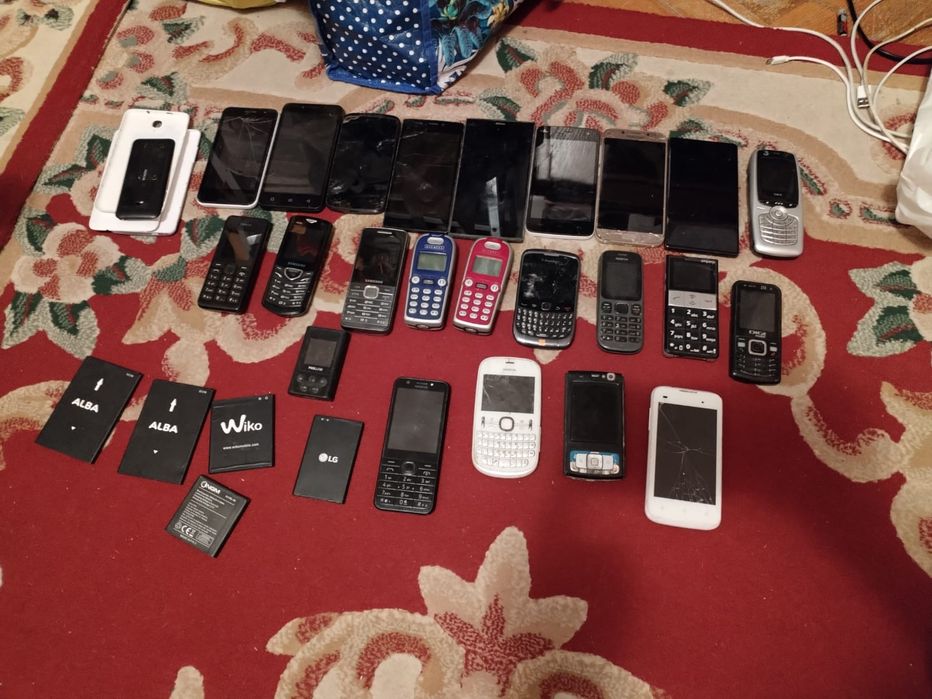 Vind telefoane retro